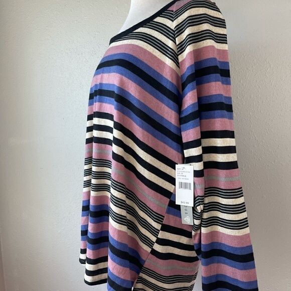 NWT Absolute Famous Women’s Tee Size 2X - Picture 3 of 7